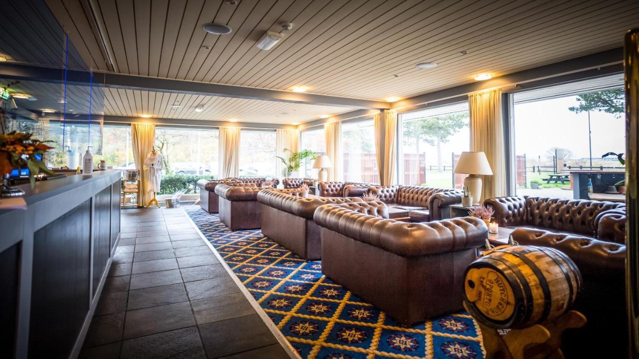 Hotel/ Apartments Marina Grenå Екстериор снимка