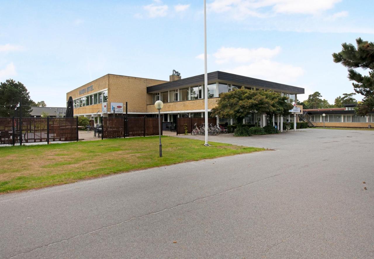 Hotel/ Apartments Marina Grenå Екстериор снимка