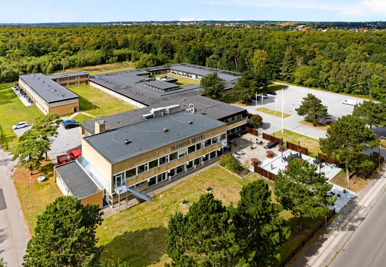 Hotel/ Apartments Marina Grenå Екстериор снимка