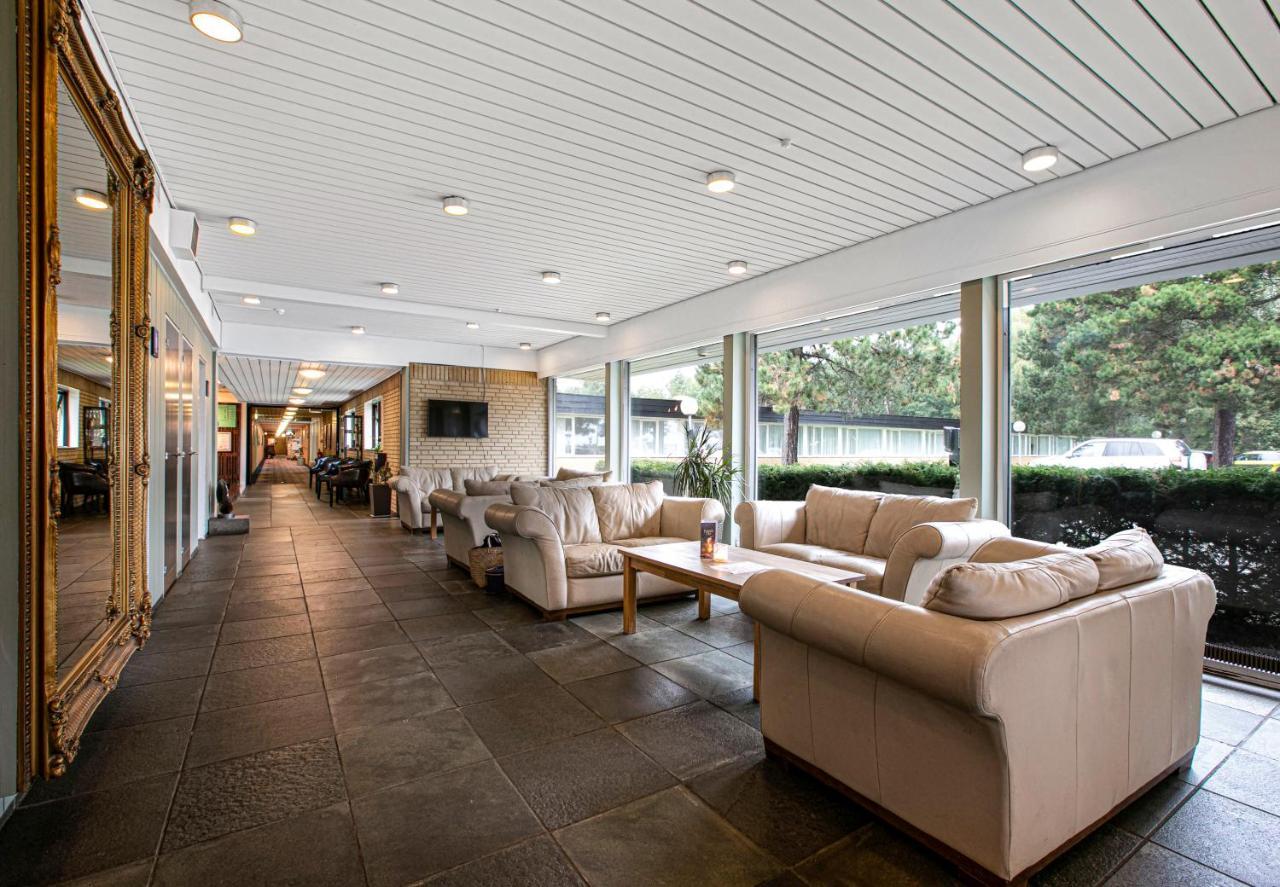 Hotel/ Apartments Marina Grenå Екстериор снимка