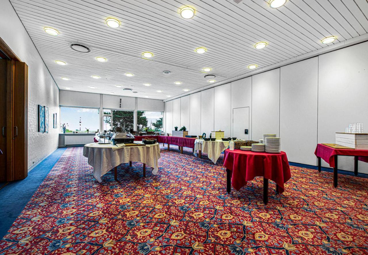 Hotel/ Apartments Marina Grenå Екстериор снимка